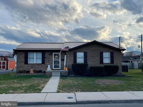 207 Central Ave, MOOREFIELD, WV, 26836-1213 | Card Image