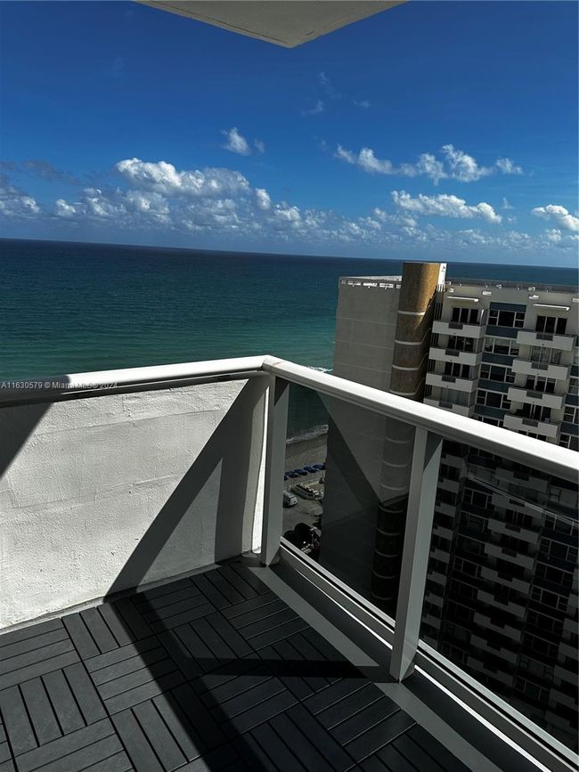 APT-1903 - 3140 S Ocean Dr, Condo with 1 bedrooms, 1 bathrooms and null parking in Hallandale Beach FL | Image 15