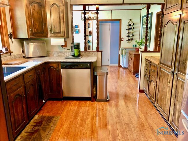 22915 W Walnut Ln, House other with 3 bedrooms, 2 bathrooms and 1 parking in Genoa OH | Image 12