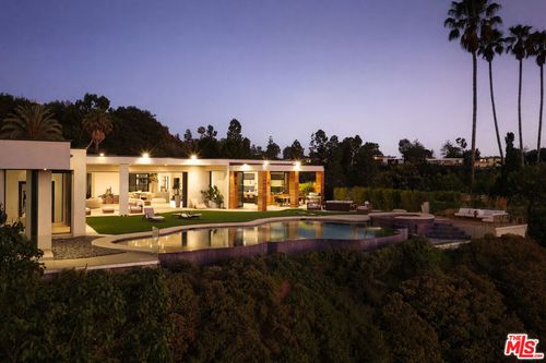 455 Castle Pl, Beverly Hills, CA, 90210-1858 | Card Image