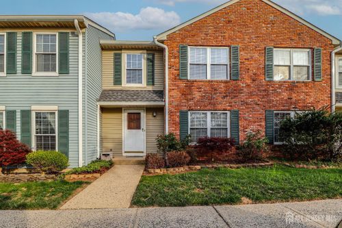 118 Selby Ct, Somerset, NJ, 08873-4787 | Card Image