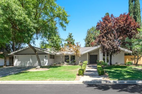 2740 W San Madele Ave, Fresno, CA, 93711-2745 | Card Image