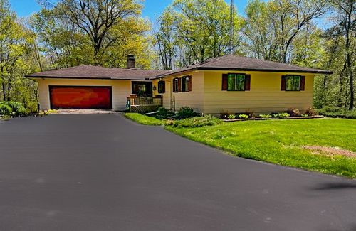 N4798 Loop Rd, Spooner, WI, 54801-8623 | Card Image
