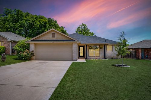 206 Cheyenne Trl, Alvarado, TX, 76009-2631 | Card Image
