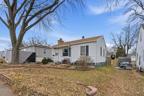 3433 N Sturdevant St, Davenport, IA, 52806-5639 | Card Image