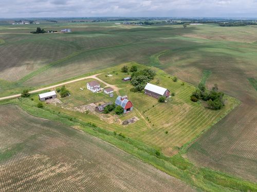 1928 180th St, Lowden, IA, 52255-9562 | Card Image