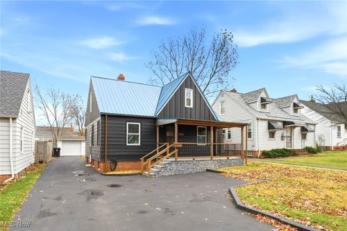 3255 W 140th St, Cleveland, OH, 44111-1437 | Card Image