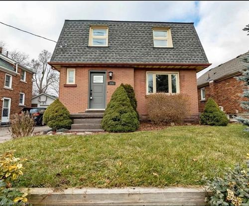 134 Bridgeport Rd E, Waterloo, ON, N2J2K4 | Card Image