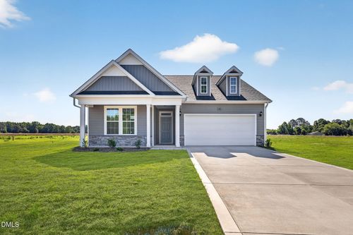 82 Maverick Ln, Dunn, NC, 28334-1113 | Card Image