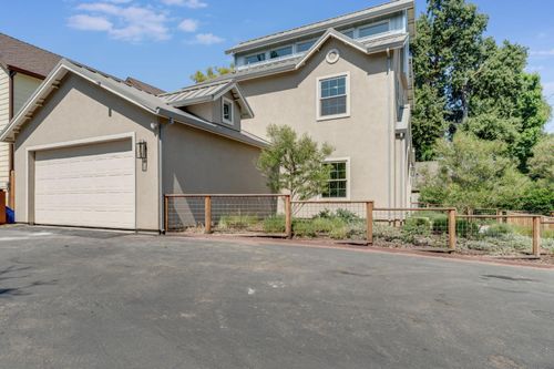 2729 Swanston Oak Ln, Sacramento, CA, 95818-3373 | Card Image