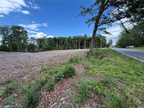1 Kirby Rd, King, NC, 27021 | Card Image