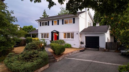 1820 Argyle Ave, Nanaimo, BC, V9S3K7 | Card Image