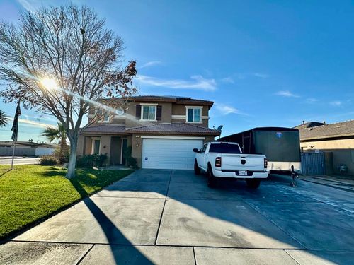 321 Alameda St, Blythe, CA, 92225-2922 | Card Image