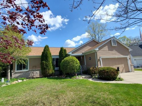 1560 N Delano St, Saint Clair, MI, 48079-5257 | Card Image