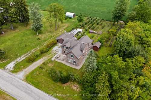 63023 Perry Rd, Wellandport, ON, L0R2J0 | Card Image
