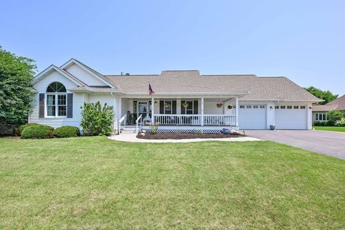 3486 Foxtail Ln, Delavan, WI, 53115-4213 | Card Image