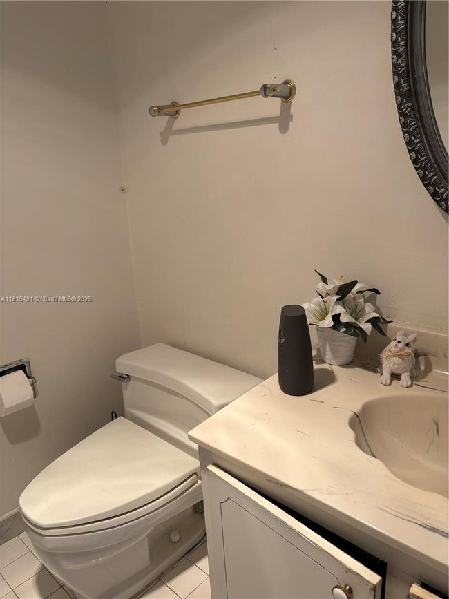 APT-11I - 1865 S Ocean Dr, Condo with 1 bedrooms, 2 bathrooms and null parking in Hallandale Beach FL | Image 5