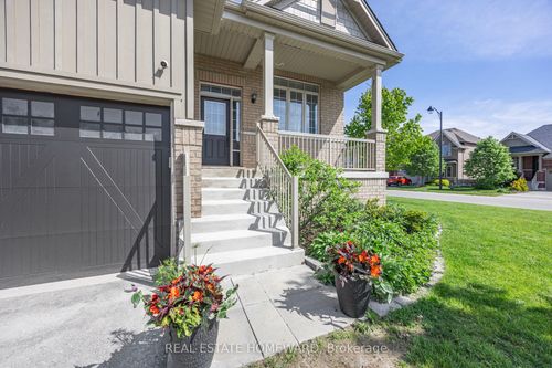 2 Cameron St, Springwater, ON, L9X0S5 | Card Image
