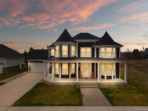 19433 Rachael Dr, Macomb, MI, 48042-5838 | Card Image