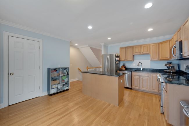 APT-7E - 85 Camp Ave, Condo with 2 bedrooms, 3 bathrooms and null parking in Stamford CT | Image 5