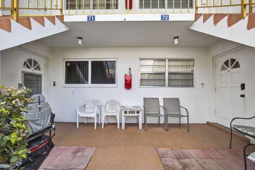 71 Plymouth I, West Palm Beach, FL, 33417-1650 | Card Image