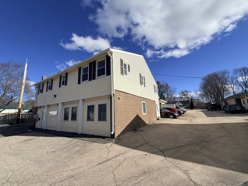 9-R Short St, Worcester, MA, 01604-3320 | Card Image