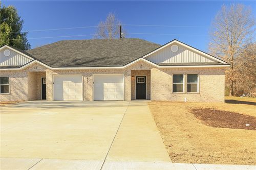 2-655 N Genevieve Ave, Fayetteville, AR, 72704-7509 | Card Image