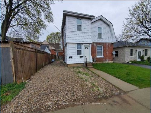 86 Victoria St, Brantford, ON, N3S3K6 | Card Image