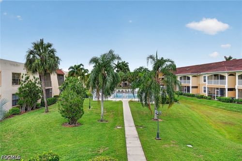 17-12481 Mcgregor Blvd, FORT MYERS, FL, 33919-3157 | Card Image