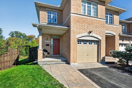 2136 Bergamot Cir, Orléans, ON, K4A4R4 | Card Image