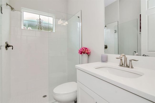 First floor bathroom | Image 18