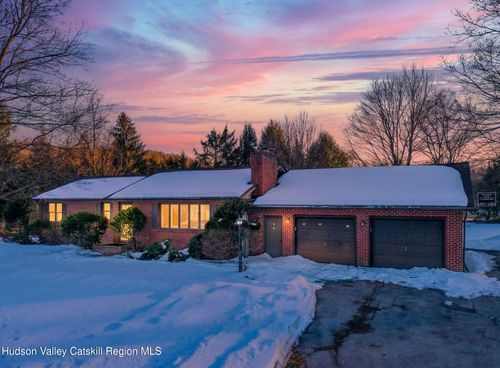 609 New Paltz Rd, Highland, NY, 12528-2815 | Card Image