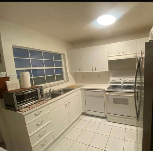 apt-209a-4691 Nw 9th St, Miami, FL, 33126-2354 | Card Image