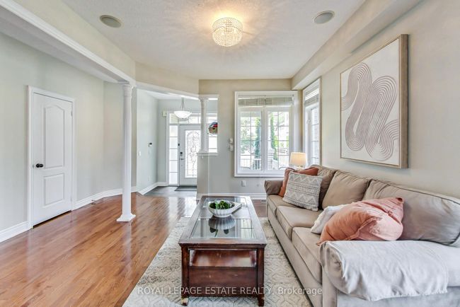 955 Coyston Dr, House other with 5 bedrooms, 5 bathrooms and 4 parking in Oshawa ON | Image 6