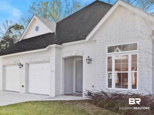 100 Sadie Ln, Fairhope, AL, 36532-1945 | Card Image