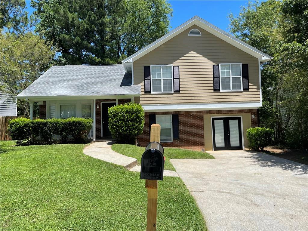Old Wellborn Trce, Lithonia, GA 30058