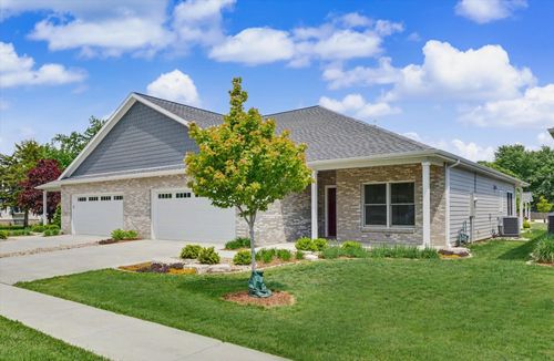 503 S 5th St, Fairbury, IL, 61739-1662 | Card Image