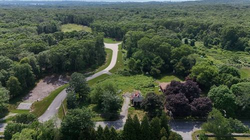 458 Lake Rd, Tiverton, RI, 02878-3415 | Card Image