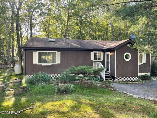 110 Gold Key Rd, Milford, PA, 18337-5037 | Card Image