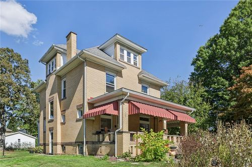 113 E Leasure Ave, New Castle, PA, 16101-2326 | Card Image