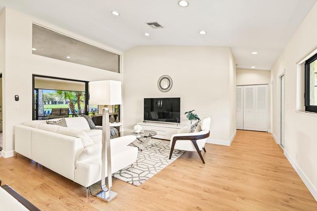 6125 Winding Brooke Way, House other with 2 bedrooms, 2 bathrooms and null parking in Delray Beach FL | Image 11