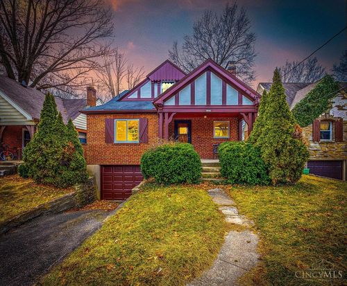 1127 W North Bend Rd, Cincinnati, OH, 45224-2635 | Card Image