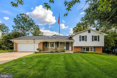 2525 Lakevale Dr, VIENNA, VA, 22181-4031 | Card Image