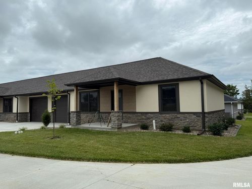 2817 N 23rd St, Quincy, IL, 62305-9074 | Card Image