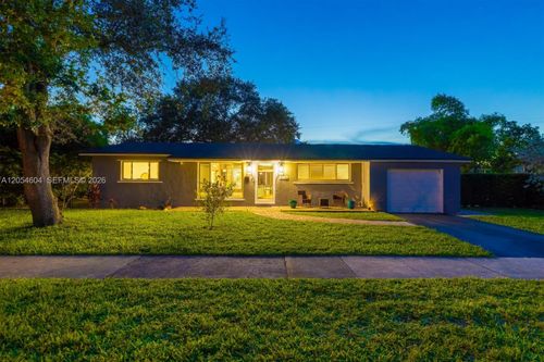 312 N Luna Ct, Hollywood, FL, 33021-6803 | Card Image