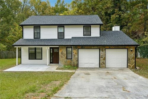 5271 Kelleys Mill Cir, Stone Mountain, GA, 30088-3826 | Card Image