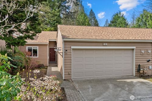 21-25412 213th Pl Se, Maple Valley, WA, 98038-7581 | Card Image