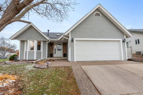 14301 Quentin Avenue S, Savage, MN, 55378 | Card Image