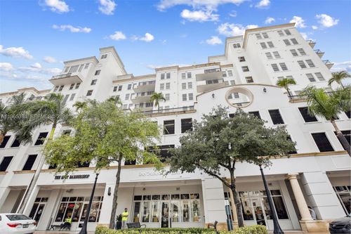 ph-1011-4100 Salzedo St, Coral Gables, FL, 33146-1749 | Card Image