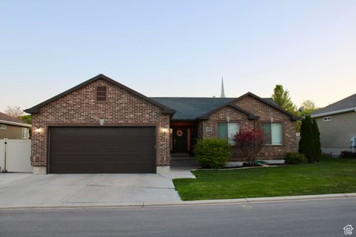 512 Stone Way, Santaquin, UT, 84655-5638 | Card Image